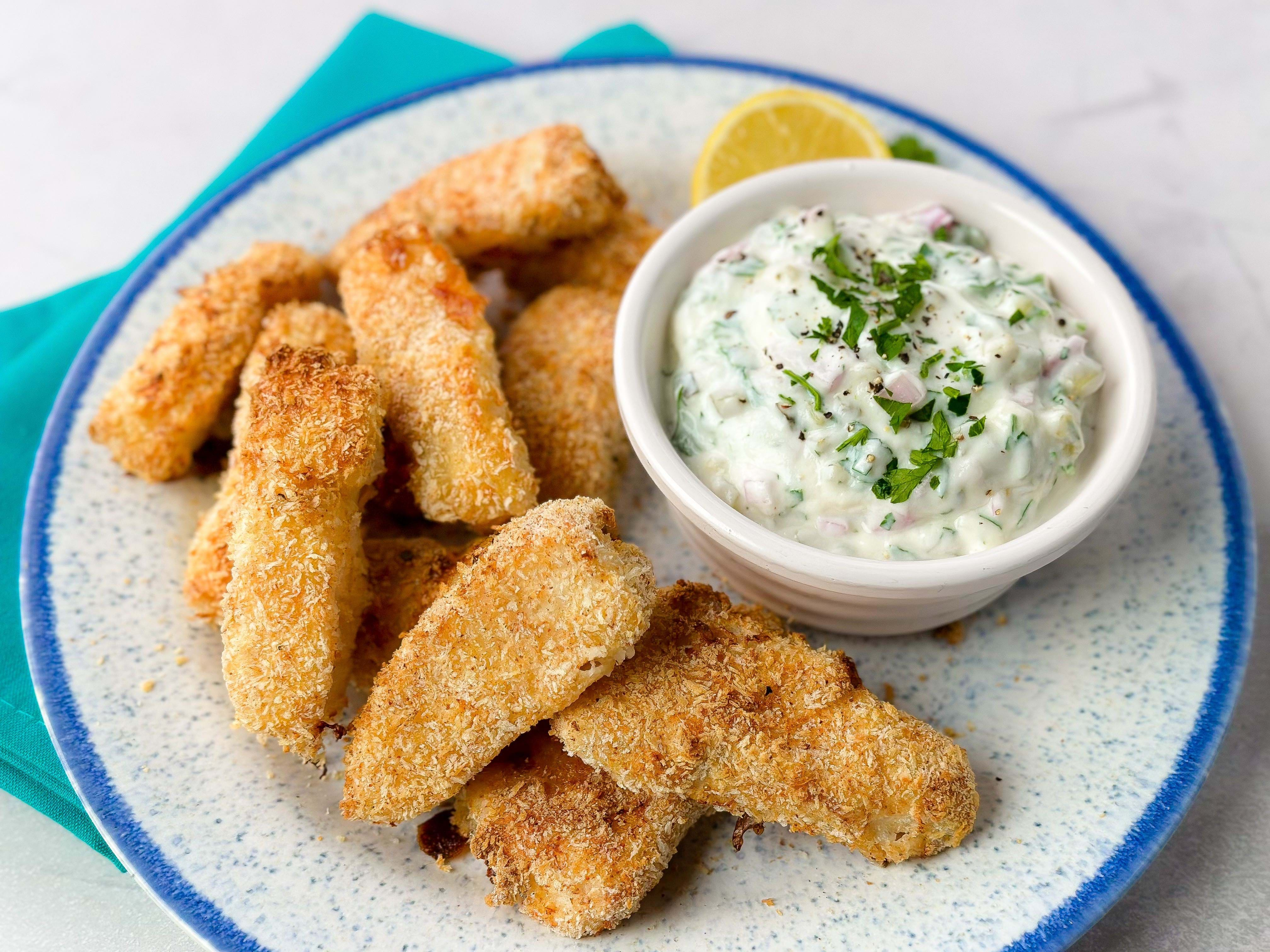 Air fryer Fish Goujons with Homemade Tartare Sauce Recipe | PureGym