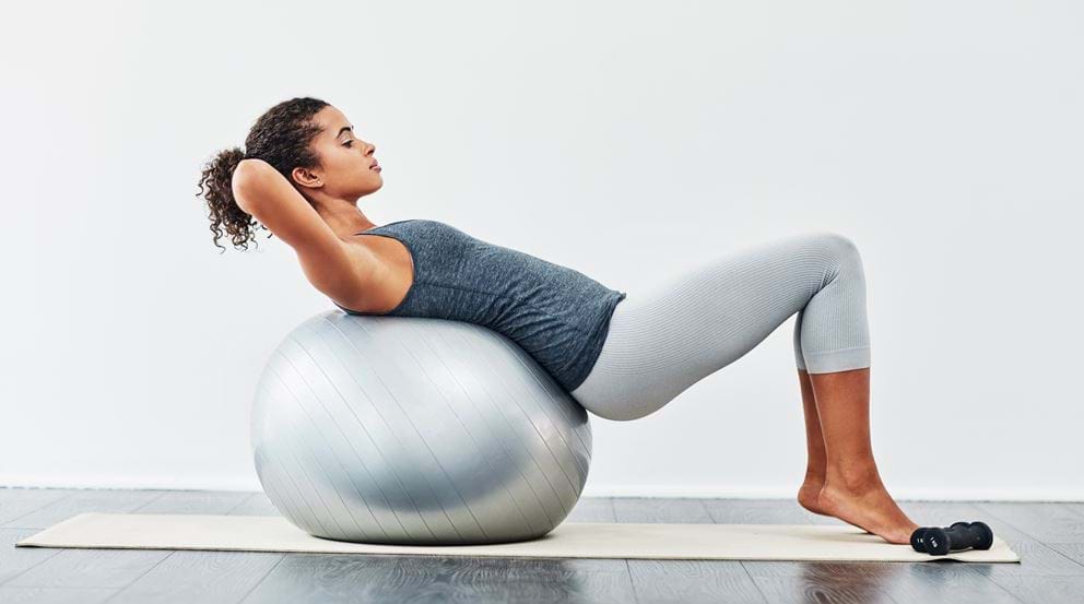 6 EXERCISES TO DO WITH AN EXERCISE BALL